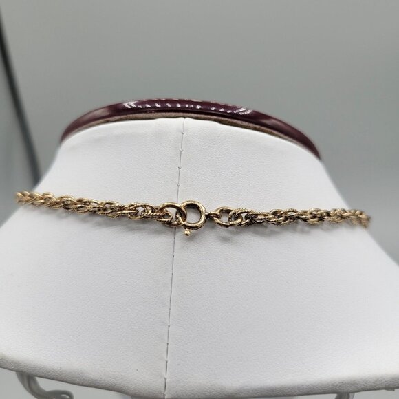 Sarah Coventry Aloha Necklace Pineapple Pendant Antiqued Gold Tone 22 inches - Picture 5 of 10